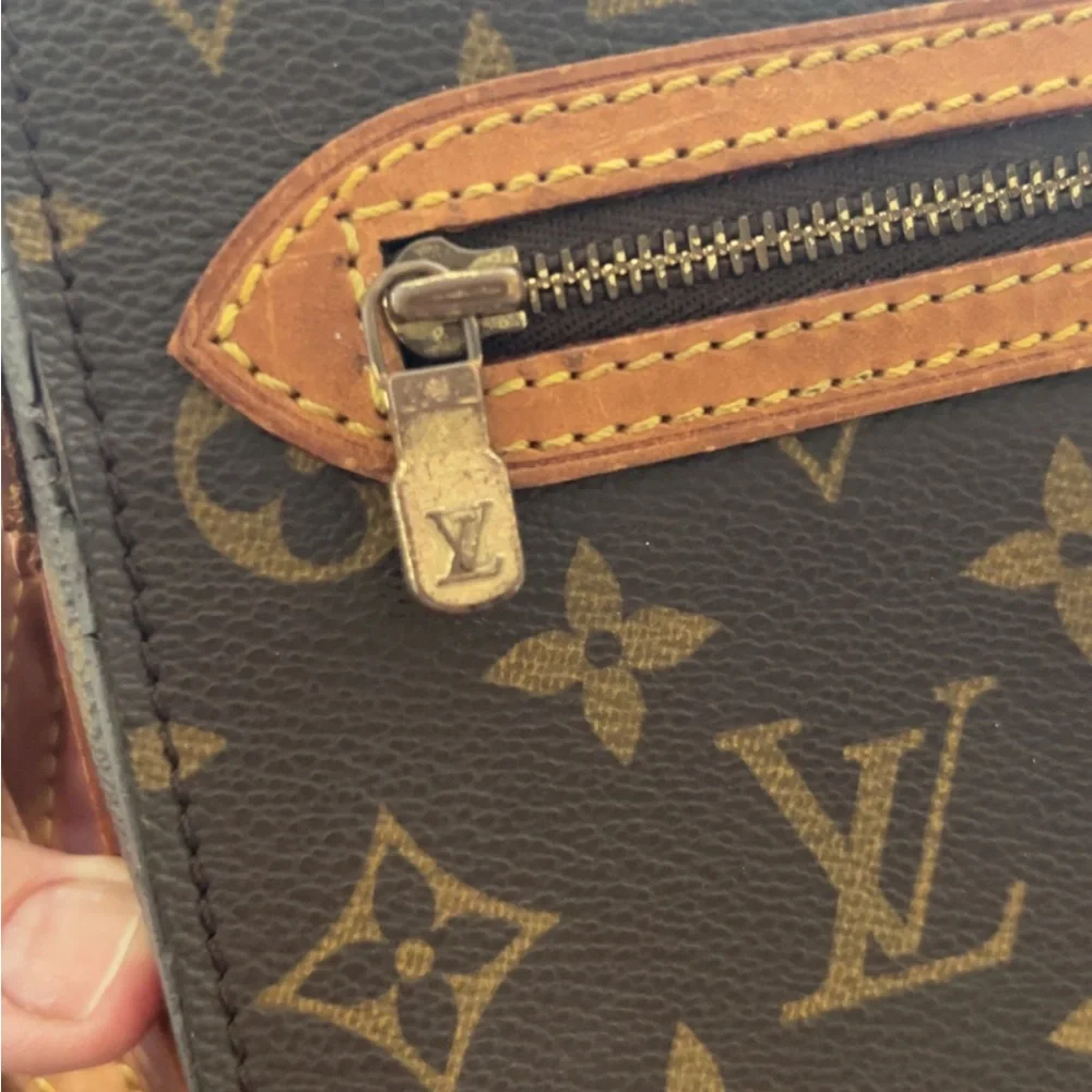 Louis Vuitton Saint Germain 27 Monogram Brown Crossbody Bag - Picture 2 of 12